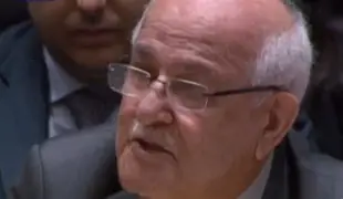 开云体育网页版登录入口-全场气氛泪目到极点！老将JoelDublanko打破纪录超级碗周末之战，粉丝泪目！